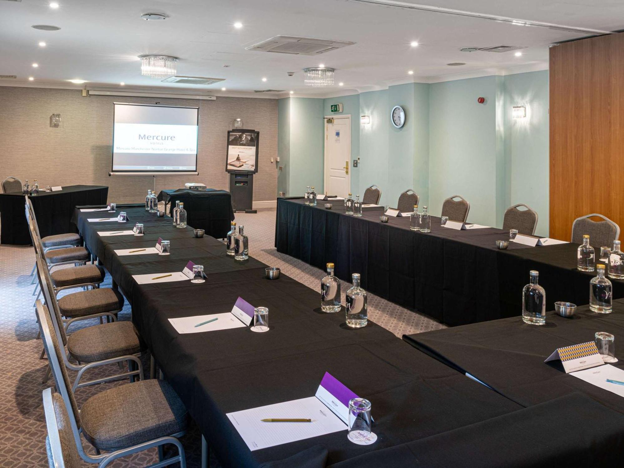 Mercure Manchester Norton Grange Hotel & Spa Rochdale Exteriör bild